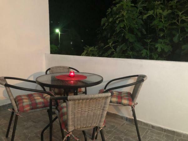 Appartement Apartman Djordje 1 à Budva Extérieur photo