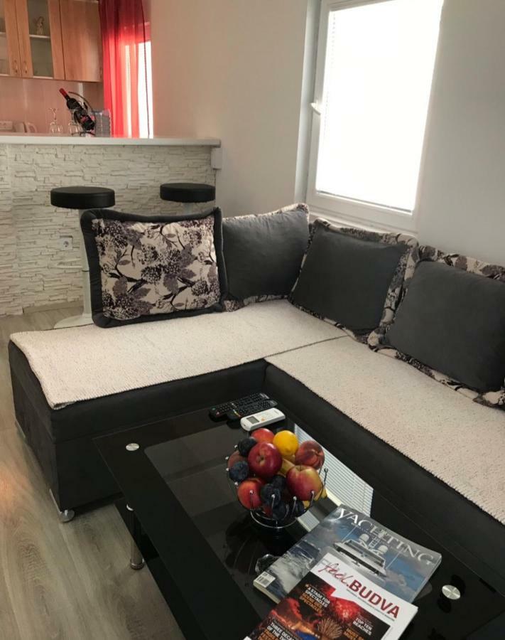Appartement Apartman Djordje 1 à Budva Extérieur photo