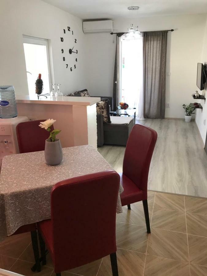 Appartement Apartman Djordje 1 à Budva Extérieur photo